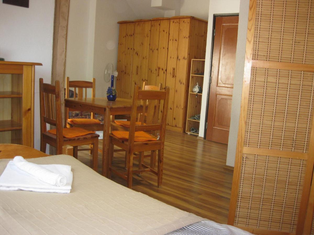 Rent A Scooter Vendeghaz Apartment Zamárdi Екстериор снимка