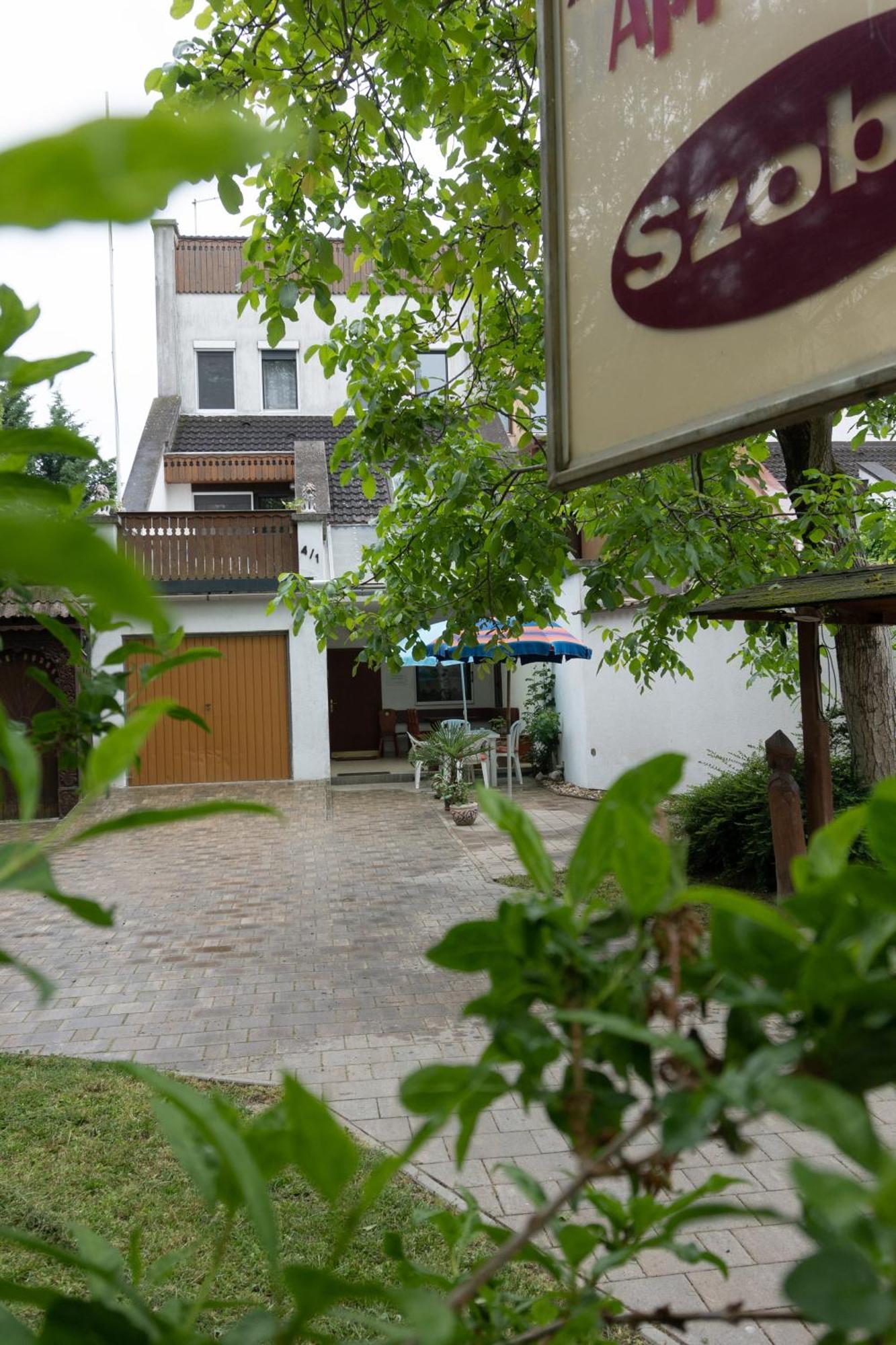Rent A Scooter Vendeghaz Apartment Zamárdi Екстериор снимка