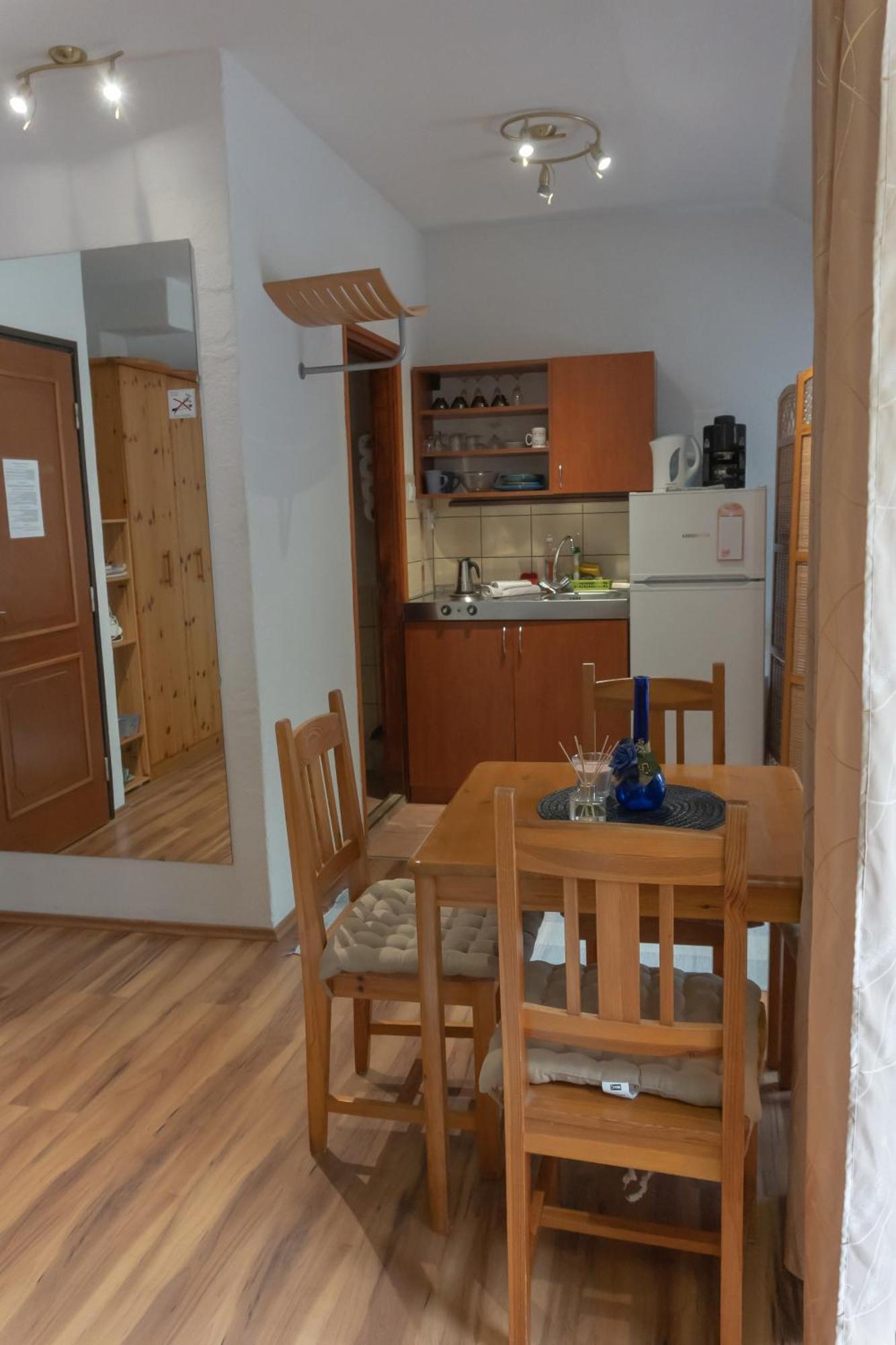 Rent A Scooter Vendeghaz Apartment Zamárdi Екстериор снимка
